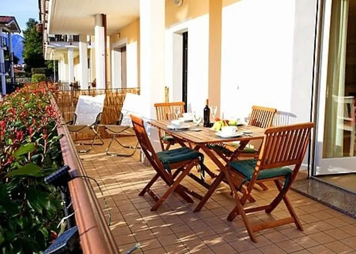 アパート Village Apartment-pool, Parking, Garden-by Italian *