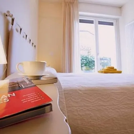 Village Apartment-pool, Parking, Garden-by Italian Lejlighed Lenno